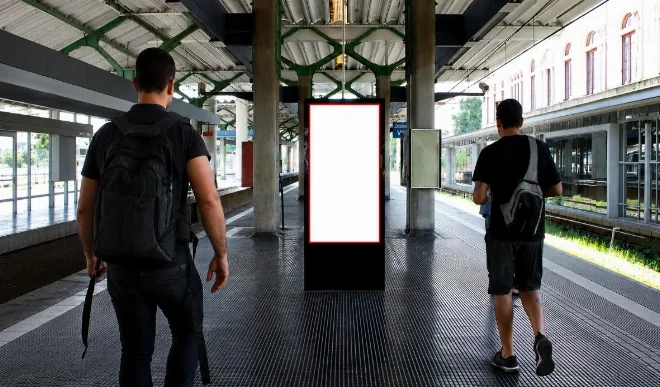 belo-horizonte-cidade-outdoor-placa-painel-comunicacao-visual-midia-ooh-estacao-de-metro-48-totens-de-led-96-faces-digitais-167nh