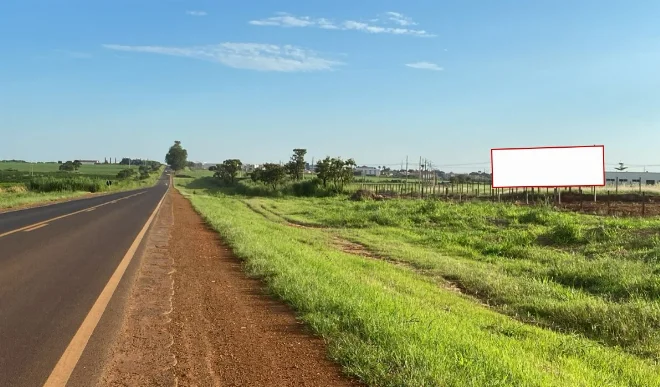 outdoor-placa-painel-br-av-mg-190-proximo-a-entrada-da-avenida-laerte-canedo-rodovia-cidade-monte-carmelo-comunicacao-visual-publicidade-impulso-house-190fl
