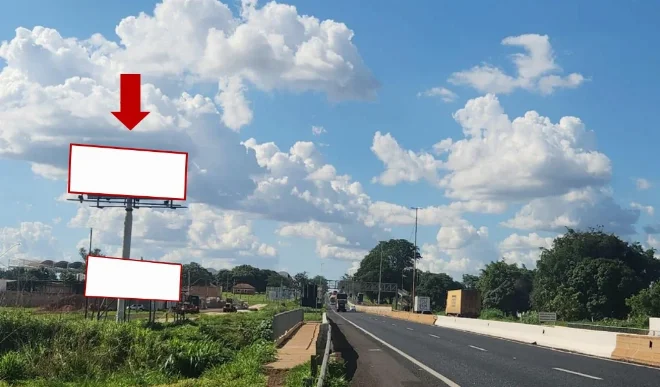 front-light-cidade-uberaba-santa-beatriz-silva-placa-painel-comunicacao-visual-br050-picanha-dodo-ribeiraopreto-chegando-010op