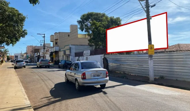 monte-carmelo-cidade-outdoor-placa-painel-comunicacao-visual-publicidade-impulso-house-196fl