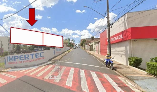 uberaba-cidade-outdoor-placa-painel-comunicacao-visual-publicidade-impulso-house-rua-joao-pinheiro-com-av-henrique-castejon-em-frente-da-farmacia-drogasil-e-supermercado-breta-esquerda-079ou