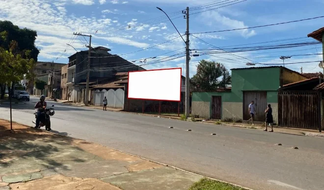 paracatu-cidade-outdoor-placa-painel-comunicacao-visual-publicidade-impulso-house-98am