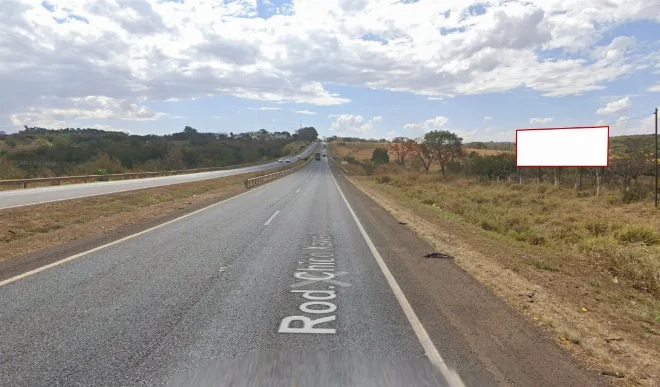 outdoor-cidade-uberlandia-placa-comunicacao-visual-proximo-sentido-br-painel-rodoviario-chico-xavier-br050-chegando-vindo-uberaba-253pp