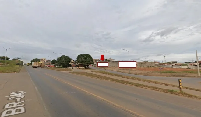 paracatu-cidade-outdoor-placa-painel-comunicacao-visual-midia-ooh-entrada-da-cidade-pela-br-040-trevo-bela-vista-46mm