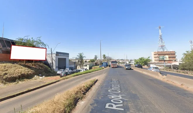 outdoor-cidade-placa-painel-comunicacao-visual-centro-avenida-proximo-sentido-br-365-proximo-havan-sentido-santa-juliana-501sn