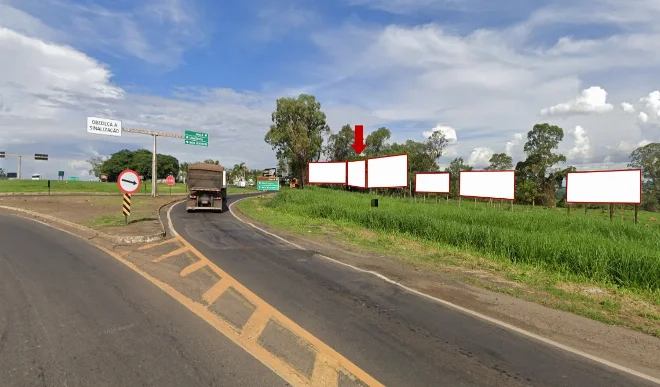 outdoor-cidade-placa-painel-rodoviario-comunicacao-visual-midia-upa-rodovia-araxa-trevo-br262-br452-km694-uberaba-aeroporto-107pp