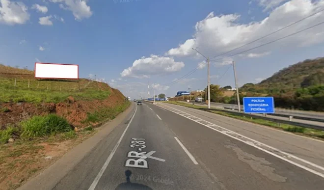 outdoor-painel-rodoviario-itapeva-sentido-camanducaia-placa-painel-comunicacao-visual-publicidade-impulso-house-rodoviario-br381-km927-prf-368pp