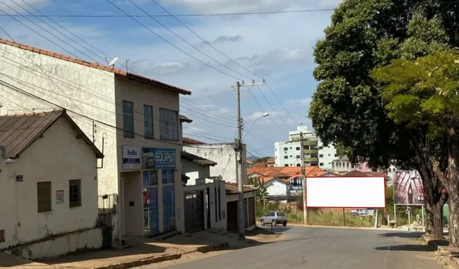 paracatu-cidade-outdoor-placa-painel-comunicacao-visual-midia-ooh-028am