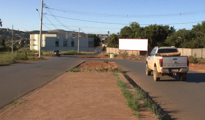 paracatu-cidade-outdoor-placa-painel-comunicacao-visual-midia-ooh-89am