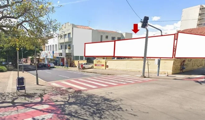 uberaba-cidade-outdoor-placa-painel-comunicacao-visual-publicidade-impulso-house-praca-rui-barbosa-anexo-estacionamento-proximo-tim-centro-478ou-2