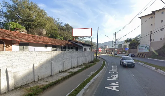 pocos-de-caldas-cidade-front-light-outdoor-placa-painel-comunicacao-visual-midia-ooh-avenida-ver-edmundo-cardillo-ao-lado-do-posto-floresta-e-proximo-ao-colegio-cepoc-sentido-centro-42bx