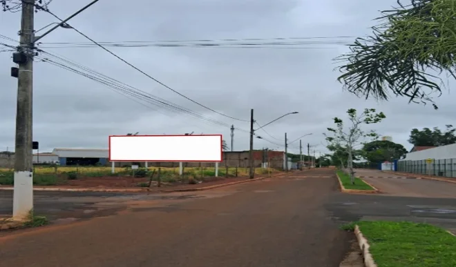monte-carmelo-cidade-outdoor-placa-painel-comunicacao-visual-midia-ooh-av-brasil-oeste-com-rua-jaboticabal-em-frente-a-unifucamp-1597te