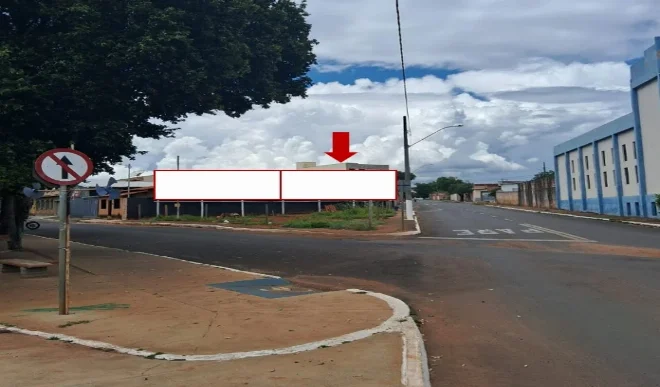 monte-carmelo-rua-bueno-aires-rua-abadiados-em-frente-a-rotatoria-da-quadra-esportiva-outdoor-placa-painel-comunicacao-visual-midia-ooh-09te-2
