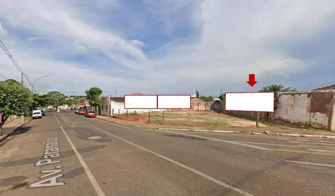 monte-carmelo-rua-frei-caneca-avenida-paranaiba-em-frente-a-praca-tres-de-outubro-outdoor-placa-painel-comunicacao-visual-midia-ooh-10te-2-2