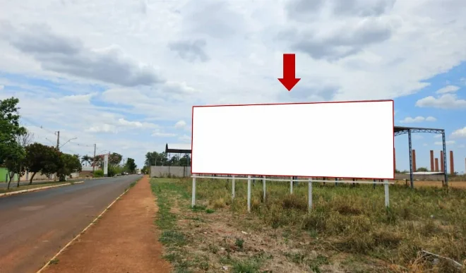 monte-carmelo-avenida-romualdo-rezende-em-frente-ao-mercado-ponto-certo-sentido-cidade-placa-painel-comunicacao-visual-midia-ooh-12te
