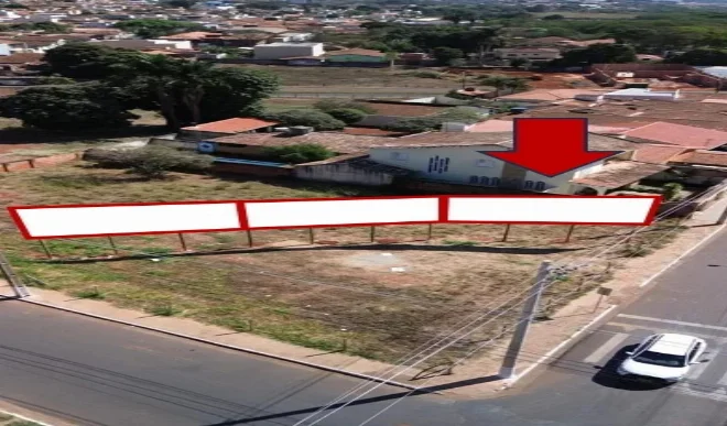monte-carmelo-cidade-outdoor-placa-painel-comunicacao-visual-midia-ooh-rua-tiradentes-com-rua-tito-fulgencio-em-frente-a-praca-da-igreja-matriz-69te