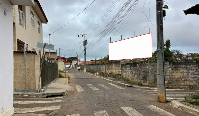 itamarandiba-rua-dona-meneca-com-rua-aluizo-proximo-ao-cafe-vo-cunha-comunicacao-visual-midia-ooh-outdoor-860vi