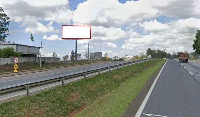pouso-alegre-cidade-front-light-placa-painel-comunicacao-visual-midia-ooh-rodovia-fernao-dias-km-869-sentido-pouso-alegre-382wp