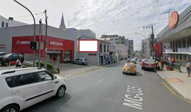 lavras-cidade-led-placa-painel-comunicacao-visual-midia-ooh-rua-misseno-de-padua-com-barbosa-lima-ao-lado-do-rex-supermercados-2-semafaros-583imv