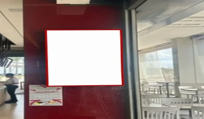 belo-horizonte-cidade-tv-indoor-placa-painel-comunicacao-visual-midia-ooh-restaurante-meritissimo-raja-rua-muzambinho-5-telas-568ci