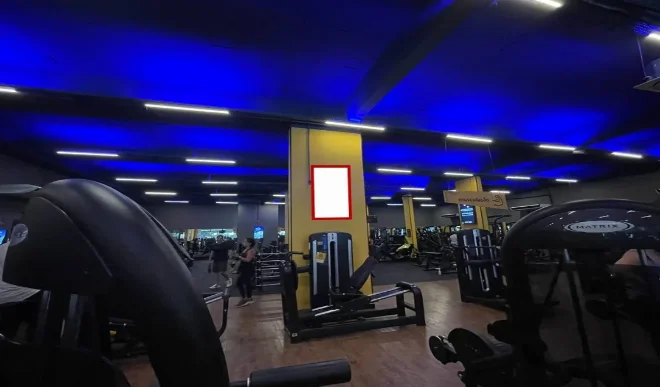 ipatinga-cidade-tv-indoor-placa-painel-comunicacao-visual-midia-ooh-smart-fit-avenida-saimon-bolivar-1-tela-818ta