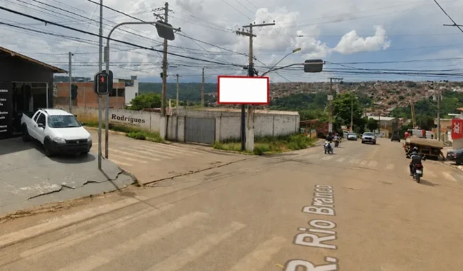capelinha-cidade-led-outdoor-placa-painel-comunicacao-visual-midia-ooh-rua-rio-branco-carlos-prates-sentido-centro-680ep