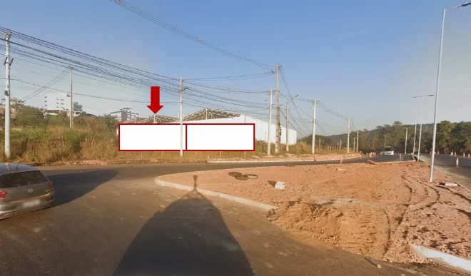 sarzedo-outdoor-placa-painel-comunicacao-ooh-masterville-lagoa-petrobras-frontal-03ev